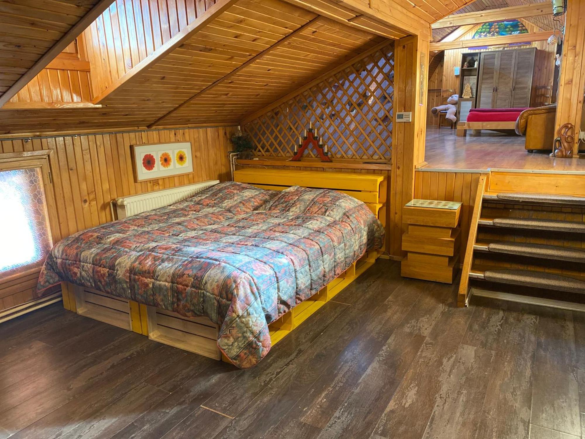 Wooden Attic * Brașov