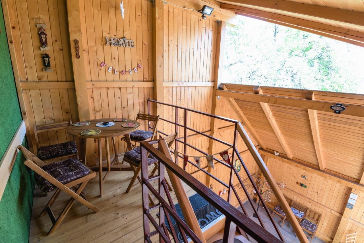 Wooden Attic Gazde/Camere de închiriat Brașov